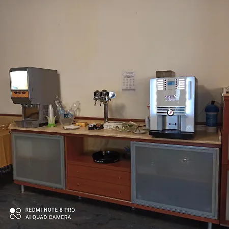 酒店 丽都德利阿布鲁安杰利酒店 3*